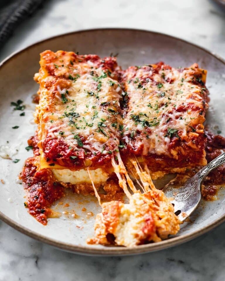 Creamy Baked Manicotti with Ricotta and Parmesan Recipe